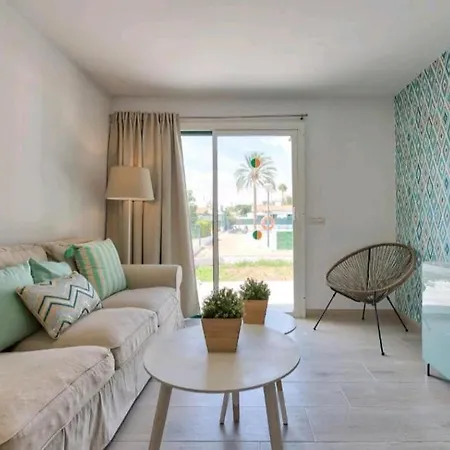 2 Bedroom Aguamarina Holiday home *