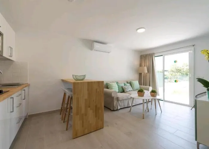 2 Bedroom Aguamarina Hébergement de vacances